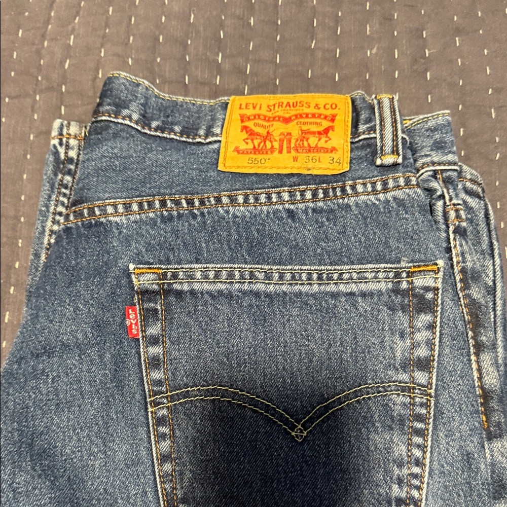 Levi's Relaxed Fit Dark Blue 550 Jeans 36x34